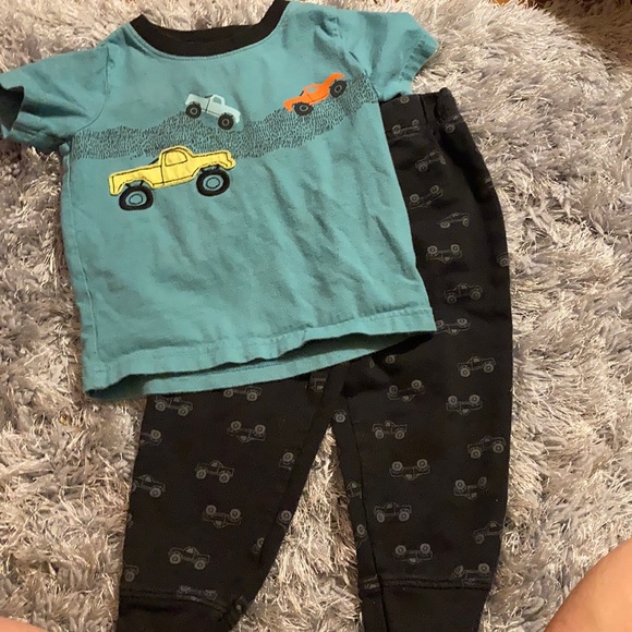Matching truck outfit - Picture 1 of 1